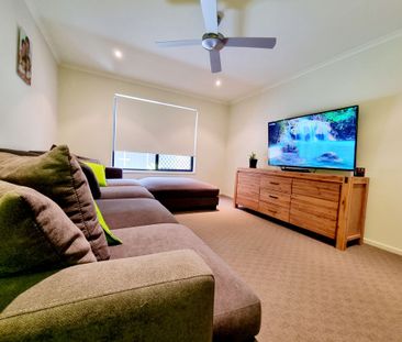 Leafy Family Home with Entertainer's Oasis! - Photo 5