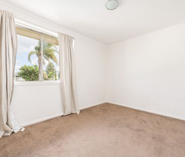 Private & Secure Light Filled Apartment - Photo 5