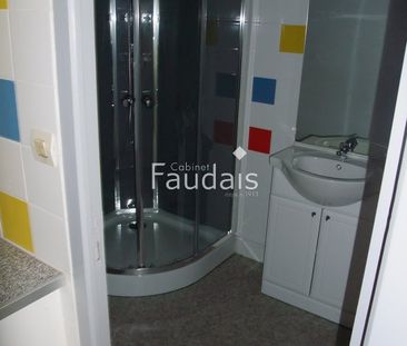 Location Appartement 1 pièce 19m² COUTANCES 50200 - Photo 2