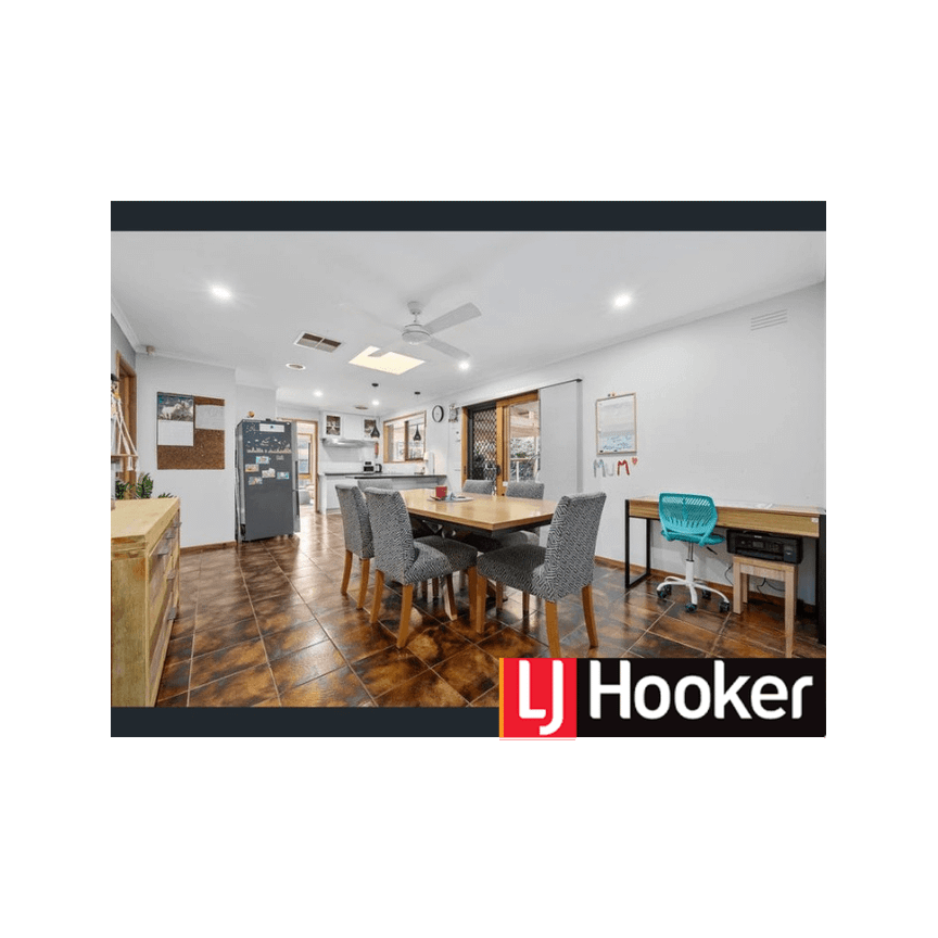 24 Campaspe Crescent, Brookfield, Vic 3338 - Photo 1