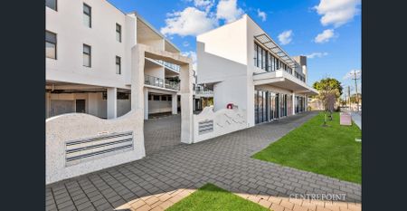 Stylish 2 Bedroom, 2 Bathroom, 1 Carbay + Balcony - Photo 3