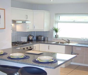 3 bedroom terraced house to rent - Photo 5