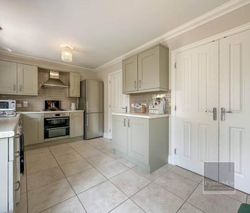 3 bedroom semi-detached house to rent - Photo 4