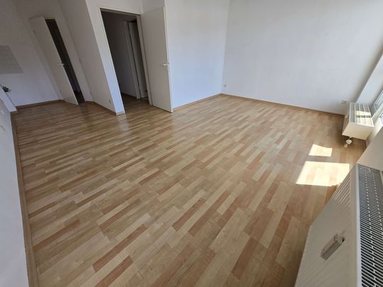 1. OG mit Balkon ! Lift / Laminat / TG Stellplatz u.v.m... - Foto 1