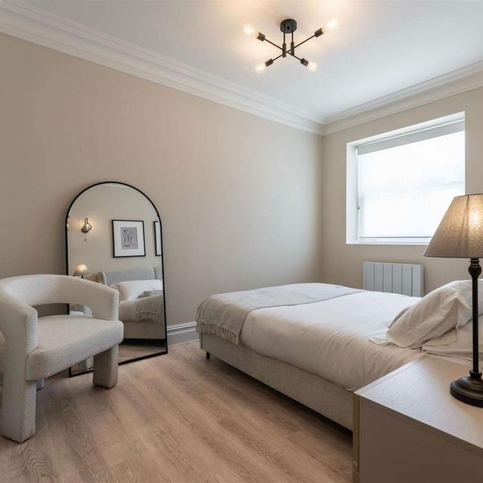 3 bedroom flat to rent - Photo 1