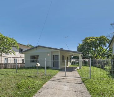 Comfortable & Convenient Family Home - Photo 5