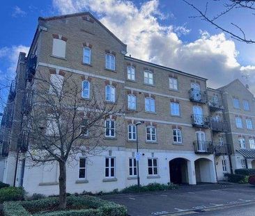 Coxhill Way, Aylesbury, HP21 - Photo 1