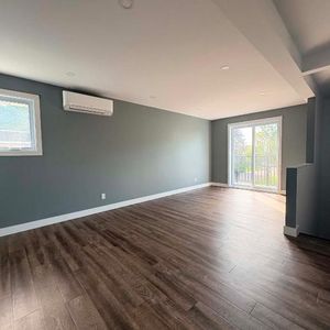 Beau 4 1/2 à Saint-Hyacinthe - Photo 2