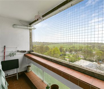 Tunworth Crescent, Roehampton - Photo 1