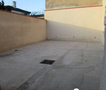 Location Appartement 3 pièces 78m² ARTHES 81160 - Photo 3