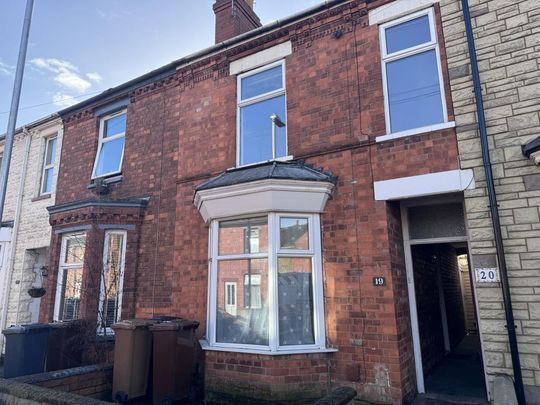 3 bedroom terraced house to rent - Photo 1