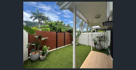 Charming 1-Bedroom Unit in the Heart of Palm Cove - Photo 4