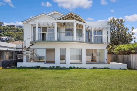 Coastal family living in the heart of Collaroy - Photo 5
