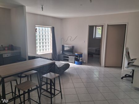 APPARTEMENT T2 VILLEFONTAINE - Photo 2