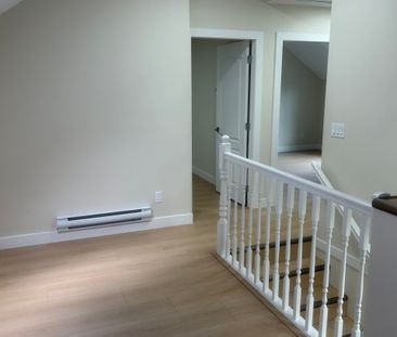 3bed, 2bath Farm House - Photo 3