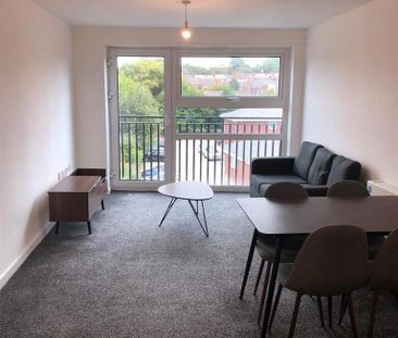 2 bedroom apartment to rent - Photo 2