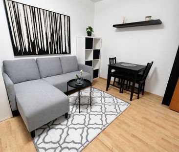 Prenájom bytu 1-izbový 39 m² – Fotografia 1