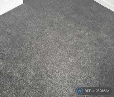 4 bedroom terraced house to rent - Photo 4