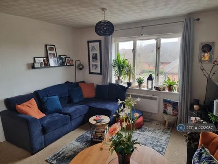 1 bedroom flat to rent - Photo 2