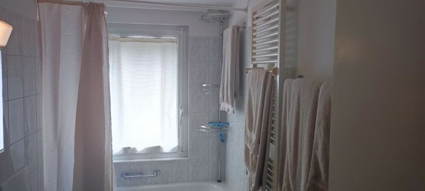 MAISON DE 4 PIÈCES À OBERGLATT (ZH), MEUBLÉE, TEMPORAIRE - Foto 1