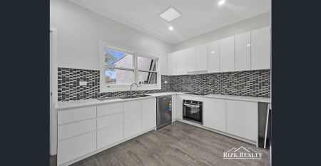 Renovated Family Home - Photo 4