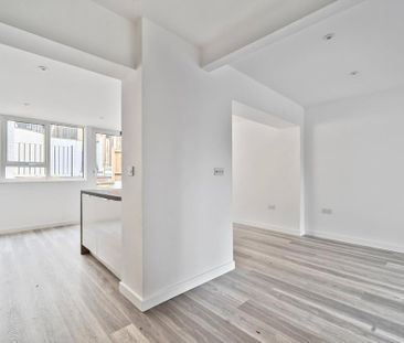 3 bedroom terraced house to rent - Photo 4