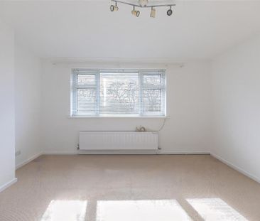 2 bedroom maisonette to rent - Photo 1