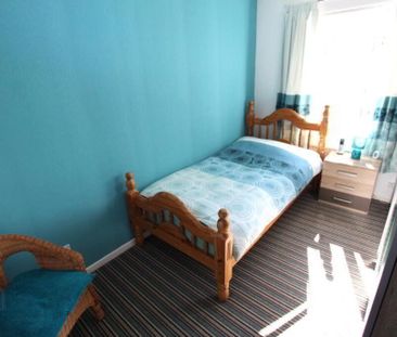 25 Canning Grove, Crumlin, BT29 4XB - Photo 2