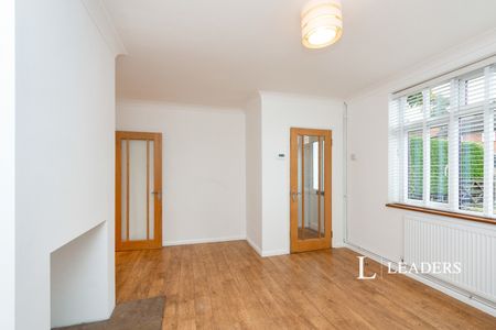 3 bedroom house to rent Henslow Way, GU21 - Photo 5