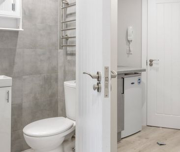 Studio Flat, Grafton Road, NW5 - Photo 6