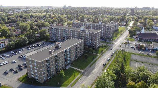 810-860 Canterbury Avenue, Elmvale - Eastway - Riverview - Riverview Park West, Ottawa, ON - Photo 1