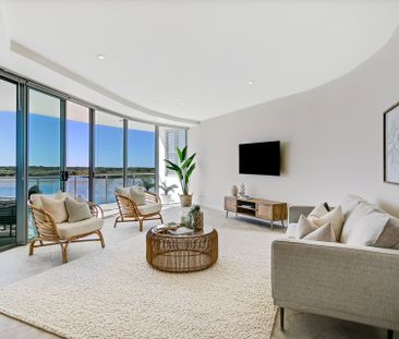 Luxury Waterfront Living! - Photo 4