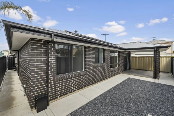 Brand New Modern Family Home in a Convenient Location - Photo 1