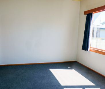 HANDY LOCATION - Photo 5