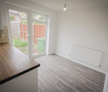 3 bedroom terraced house to rent - Photo 1