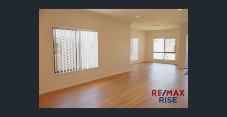 A Family Home You’ll Love – With Views You’ll Never Forget - Photo 2