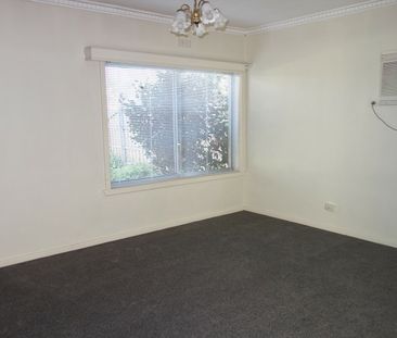 3 Bedroom Home! - Photo 6