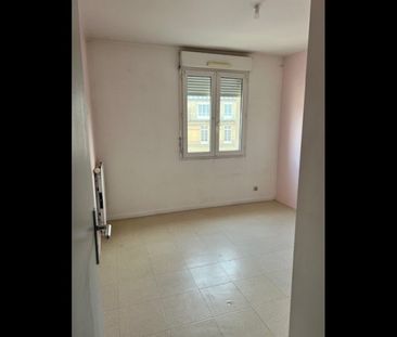 Location Appartement 3 pièces 69 m² Saint-Germain-en-Laye - Photo 4