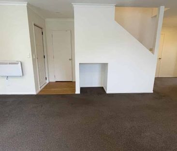 Spacious Townhouse in Frankton - Photo 3