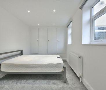 Rotherhithe New Road - Photo 1