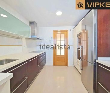 Alquiler de ático en Plaza de la Solidaridad - Photo 2