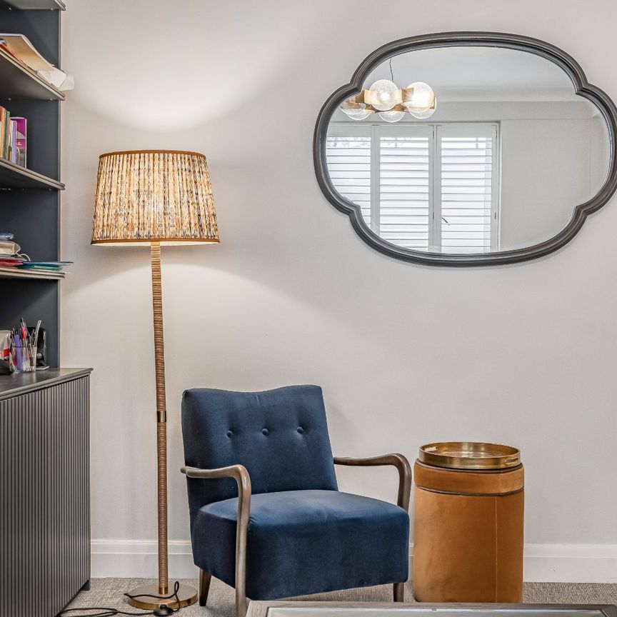 Franklins Row, London, SW3 - Photo 1