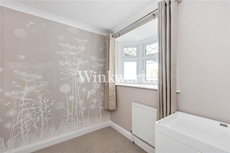 3 bedroom semi-detached house to rent - Photo 5