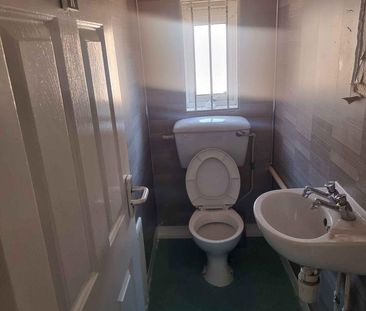 1 bedroom semi-detached house to rent - Photo 4