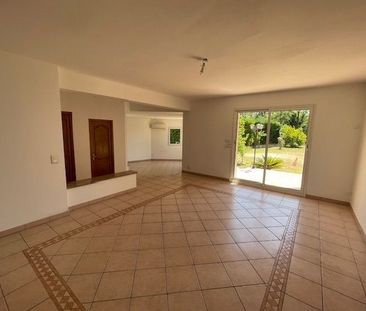 Location Villa Plan-de-cuques - Photo 1