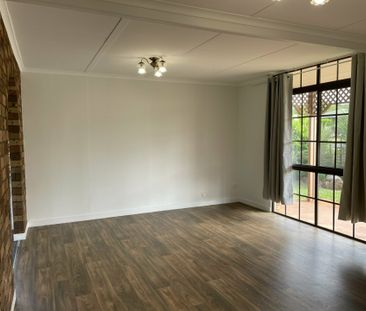 Freshly painted 3 bedroom Lowset home - Photo 3