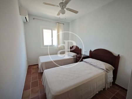4 bedroom luxury Apartment for rent in El Perelló, Valencia - Photo 5