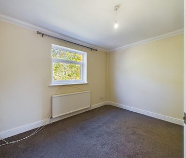 4 bedroom detached house to rent - Photo 6