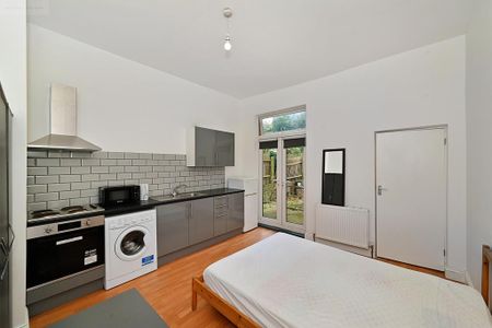 Studio to rent - Photo 5