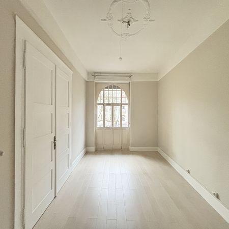 Appartement 6 pièce(s) 4 chambre(s) 199 m² - Photo 2